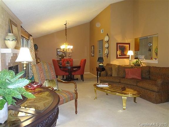 5th image of 6501 Rollingridge Dr