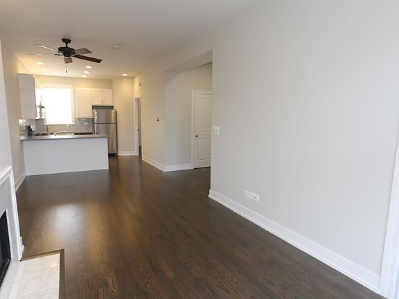 4th image of 3854 N Southport Ave #3