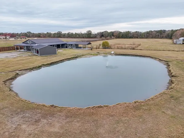 10630 Padon Rd, Needville, TX 77461