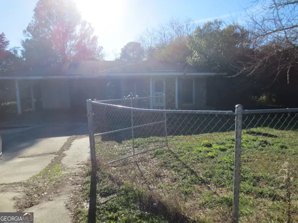 721 Lewis St, Montezuma, GA 31063