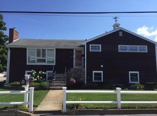 24 East St, Hull, MA 02045