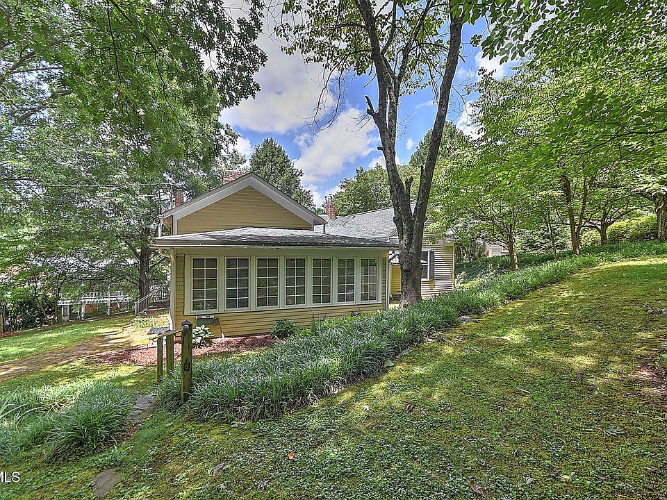 1st image of 111 Woodrow Ave