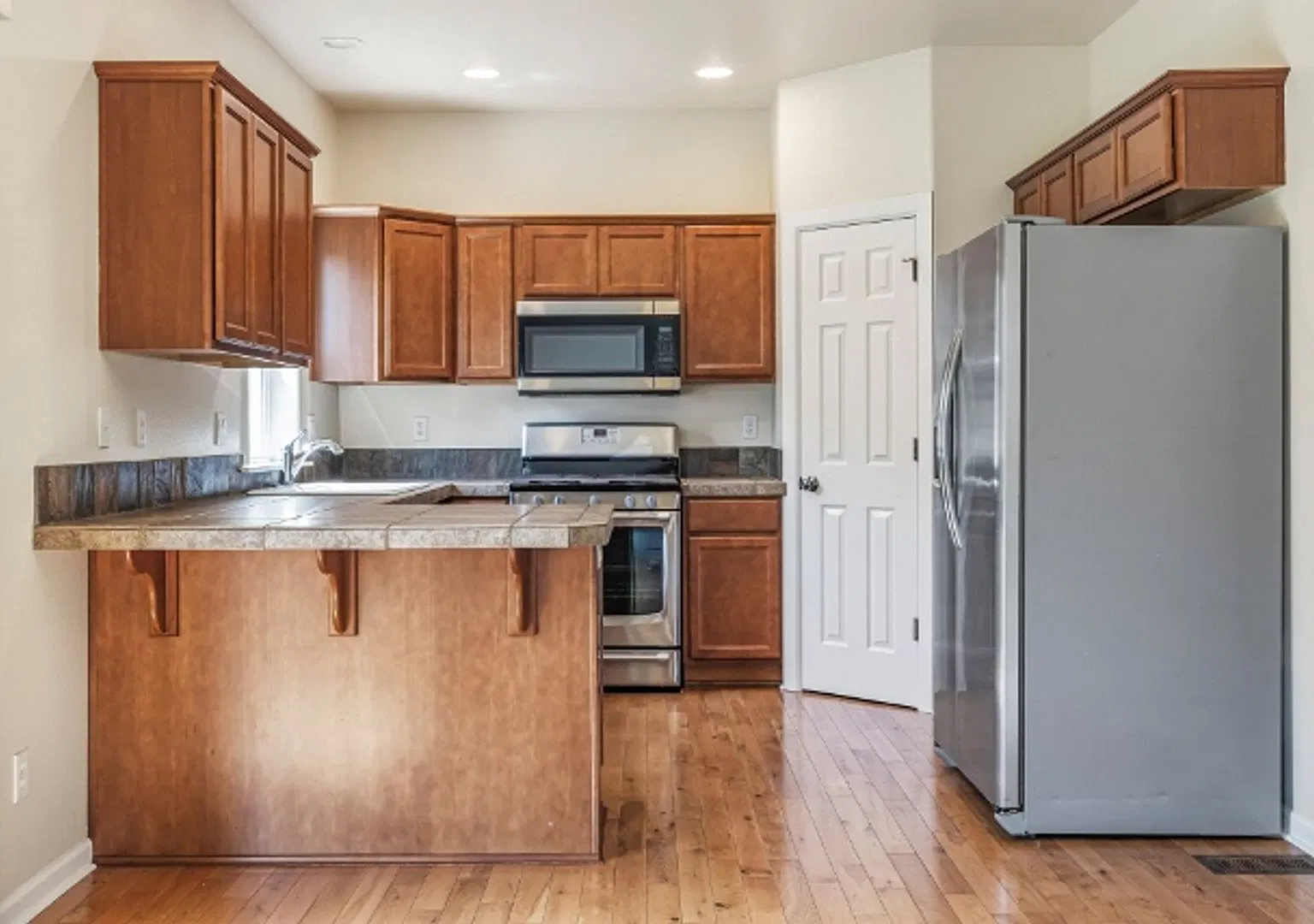 Great home in newer subdivision — Photo 4