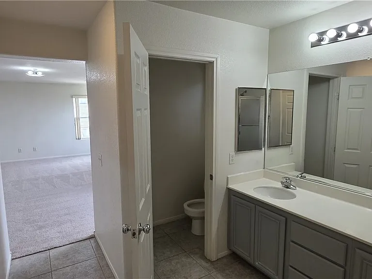 3358 Hillside Garden Dr — Photo 34
