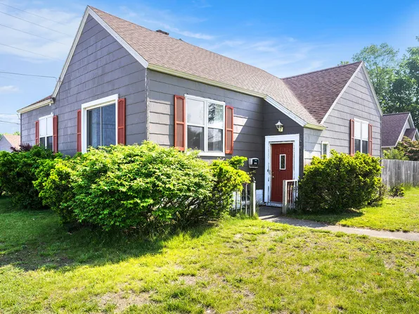 1386 W Broadway Ave, Muskegon, MI 49441