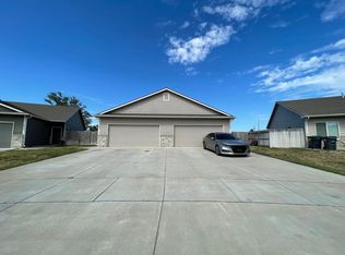 404 S Twin Pines Ave #404, Haysville, KS 67060