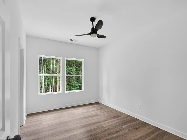 417 8th Street Dr SW — Photo 30