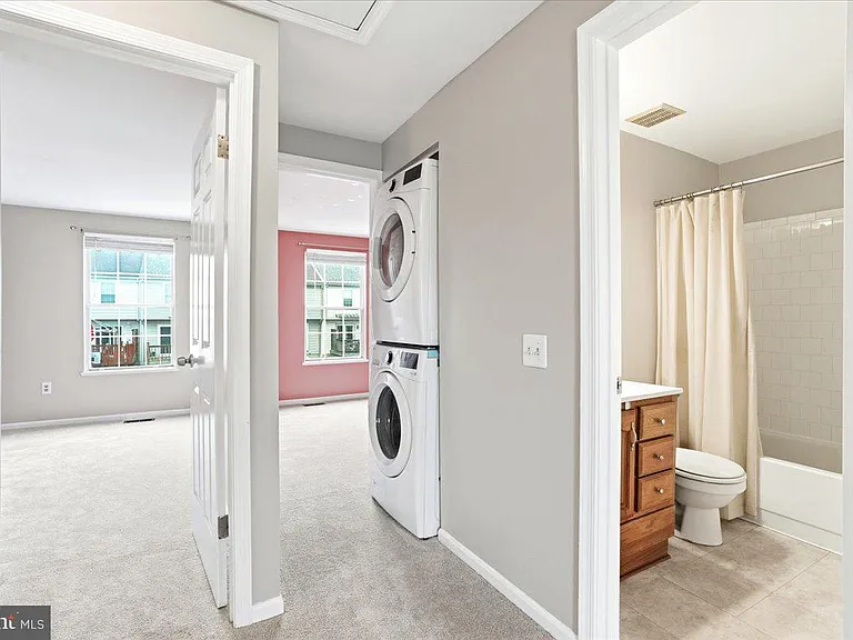 5735 Sunset View Ln — Photo 17