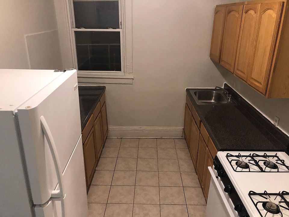 1st image of 2241 Sedgwick Ave #1R