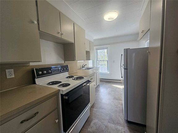 4th image of 4218 Ridge Rd