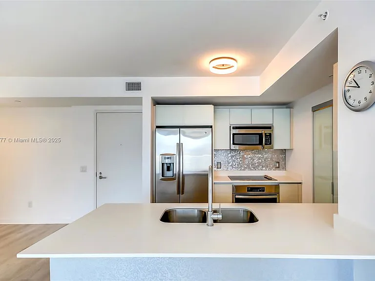 4250 Biscayne Blvd #918 — Photo 14