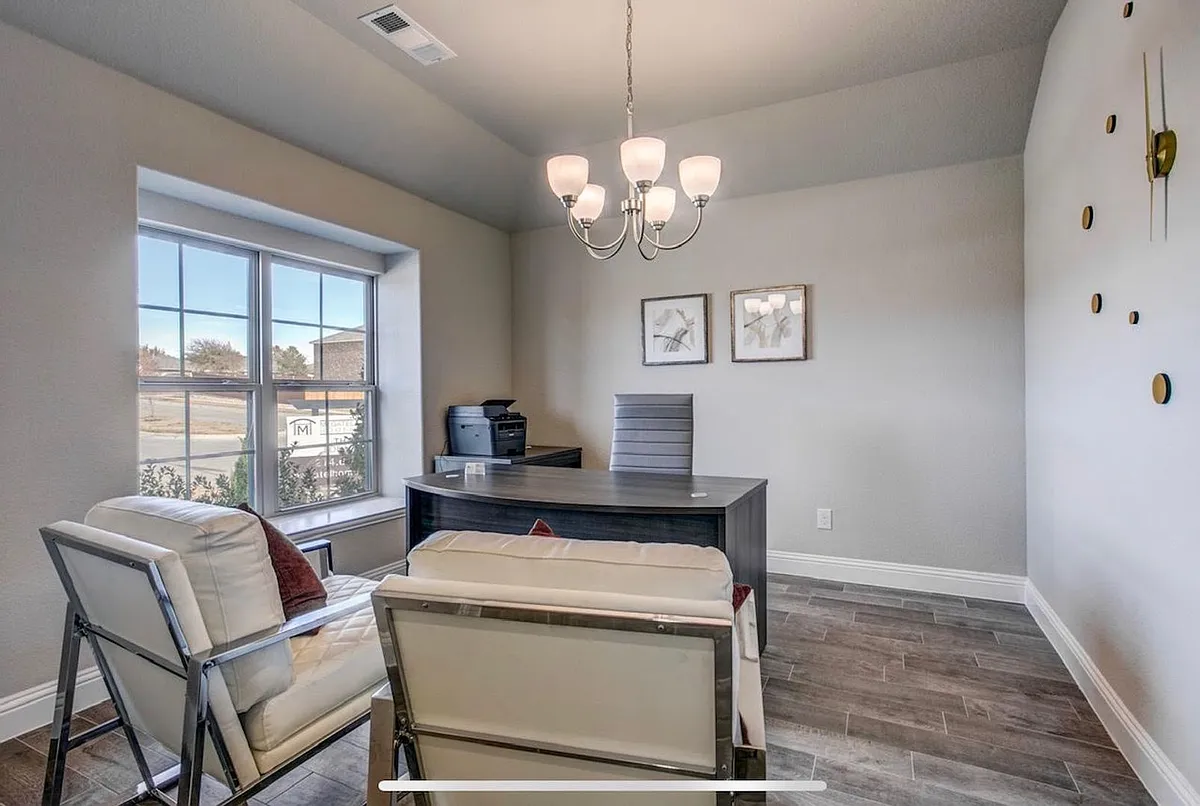 Building Photo - 4432 Thalia Way
