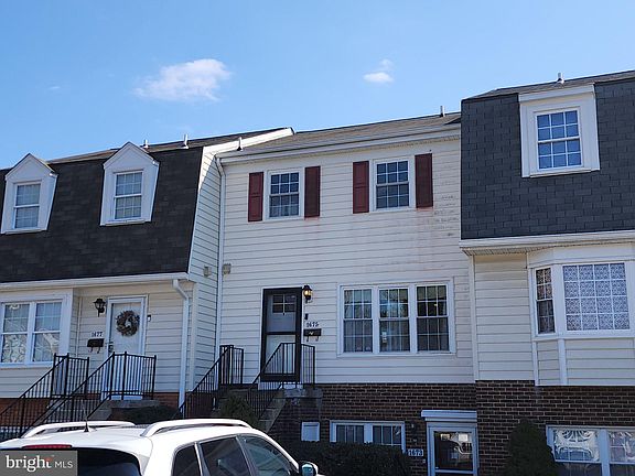 2nd image of 1675 Ridgely Ct #182