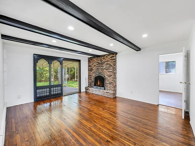 39 Pinewood Dr — Photo 4