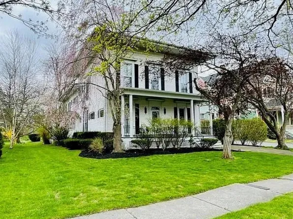 22 Ellicott Ave APT 3, Batavia, NY 14020