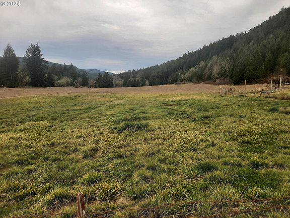3rd image of 39935 Layng Creek Rd