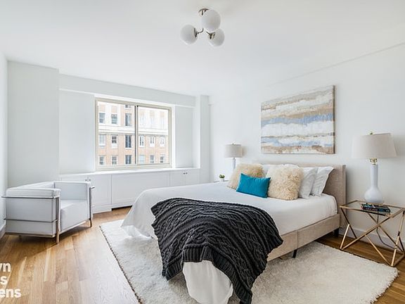 3rd image of 10 E End Ave APT 12M