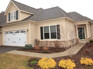 626 Sable Oaks Ln, Rochester, NY 14625