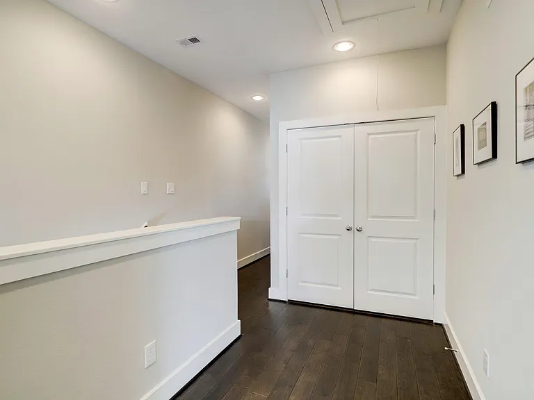 4202 Gillespie St #B — Photo 9