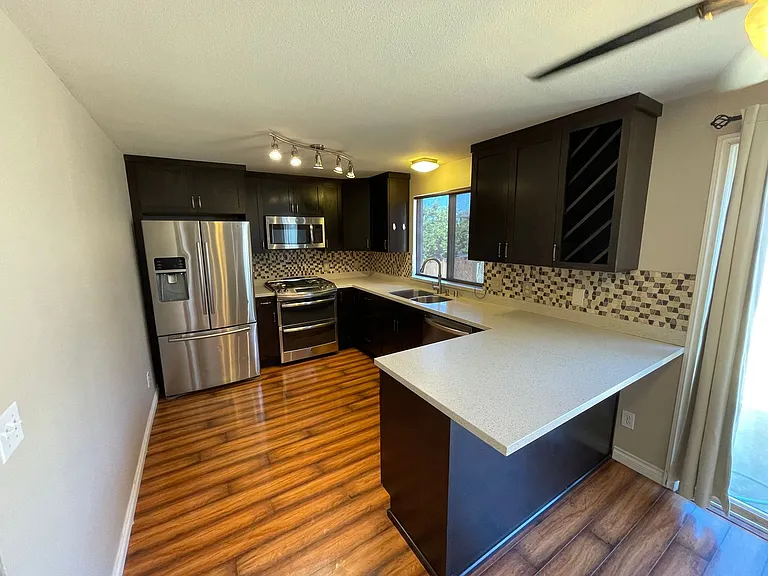 1538 NW 8th Ave — Photo 14