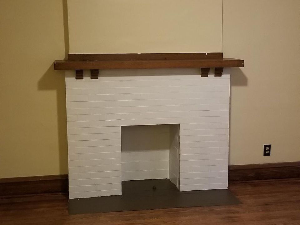 1st image of 5705 W Erie St APT 1