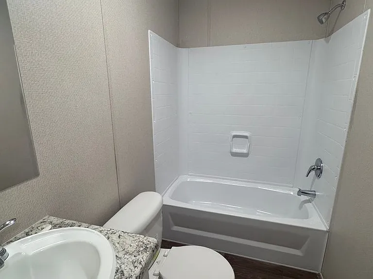 1111 Alexandria Rd SW — Photo 4