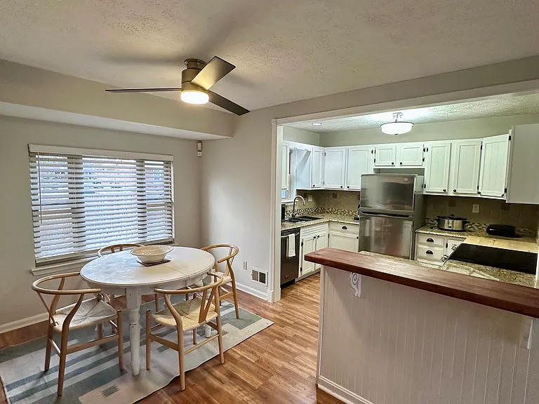 1018 Sir Lancelot Ln — Photo 12