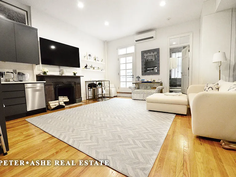 53 E 64th St #3 — Photo 2