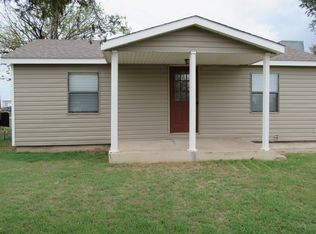 405 7th St, Elgin, OK 73538