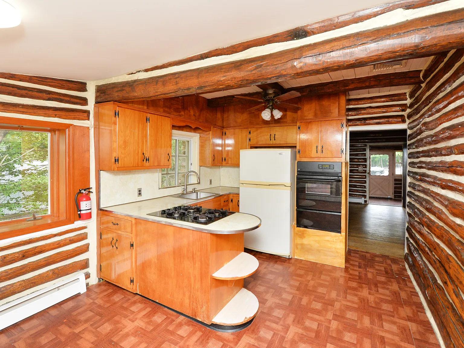 3 bed, 1032 sqft, $3,000 — Photo 2