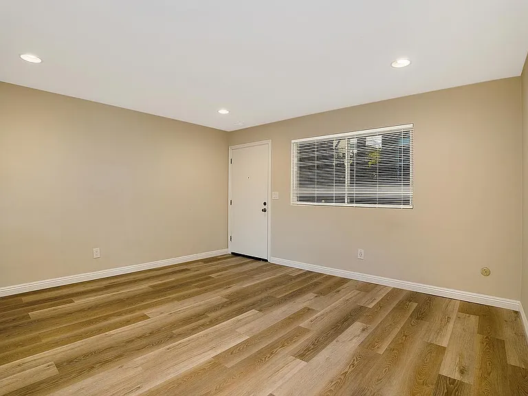 3293 McKinley St — Photo 4