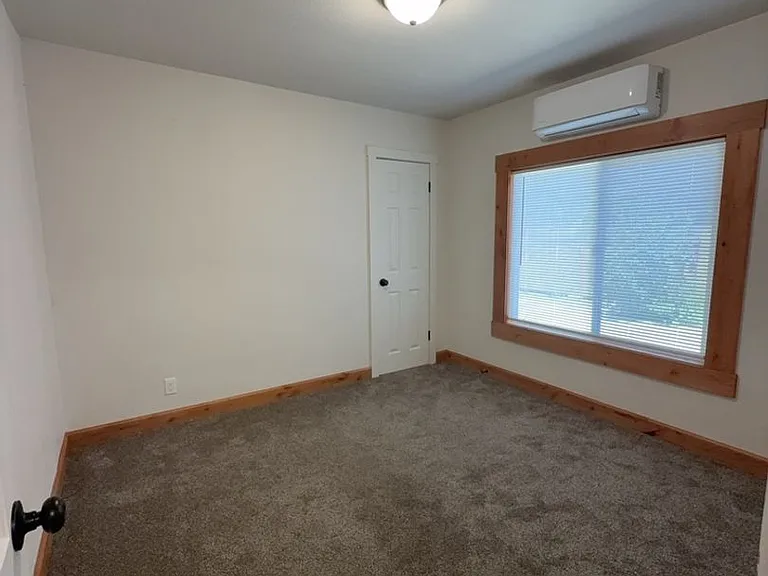 1202 NW Hawthorne Ave — Photo 14