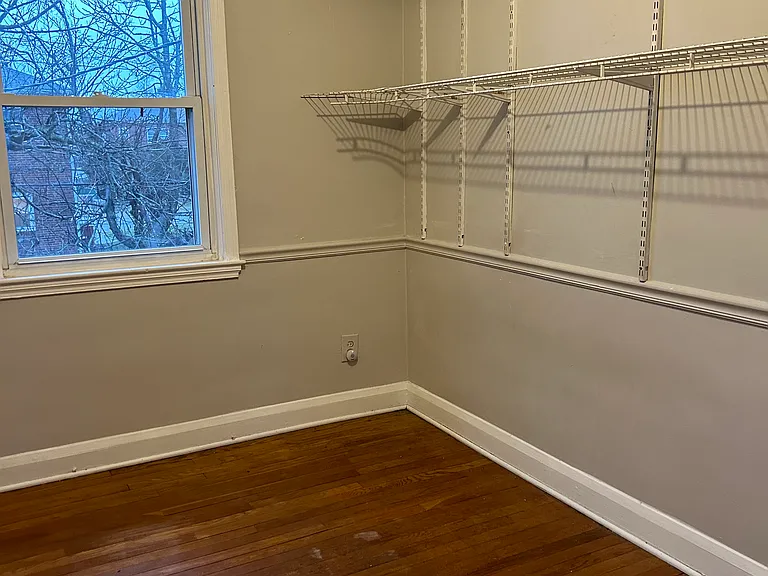2907 Glendale Ave — Photo 17