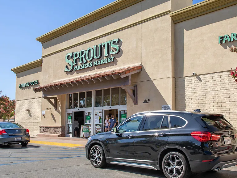 Conveniently close to the shops along Magic Mountain Parkway.