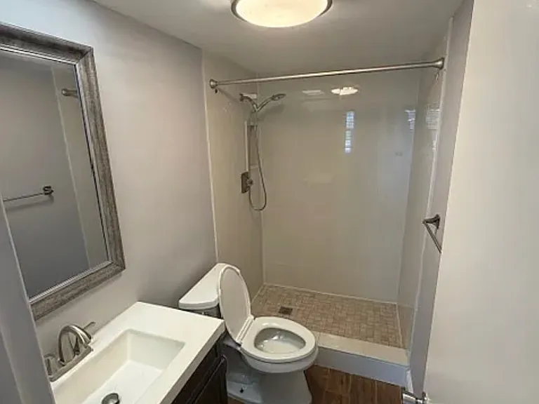 315 SE 23rd Ave — Photo 9