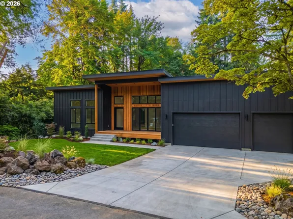 13248 S Iron Mountain Blvd, Portland, OR 97219