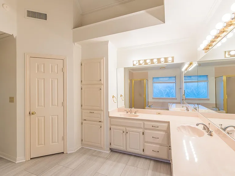 2411 Cross Timbers Trl — Photo 30