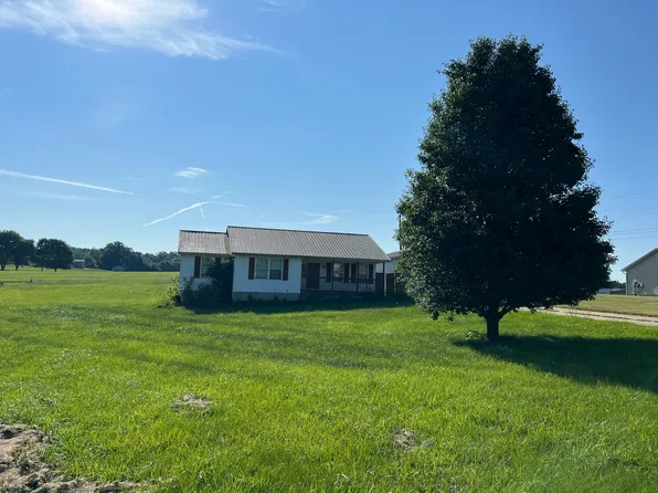 100 Ashley Ln, Falmouth, KY 41040