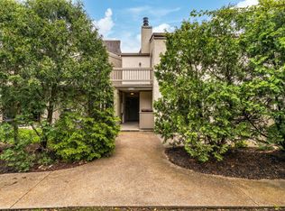 1370 Lake Shore Dr APT B, Columbus, OH 43204