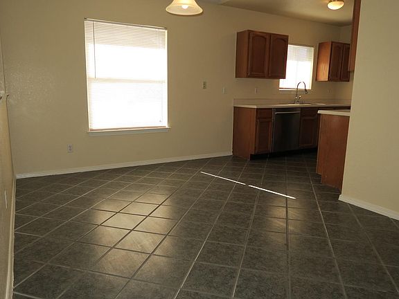 5th image of 11800 Balladeer Ave