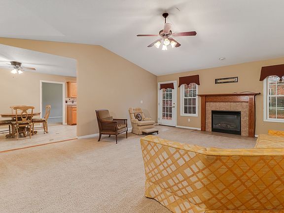 5th image of 310 Waterford Estates Dr