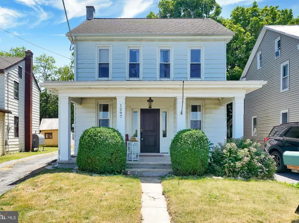1297 Newport Rd, Manheim, PA 17545