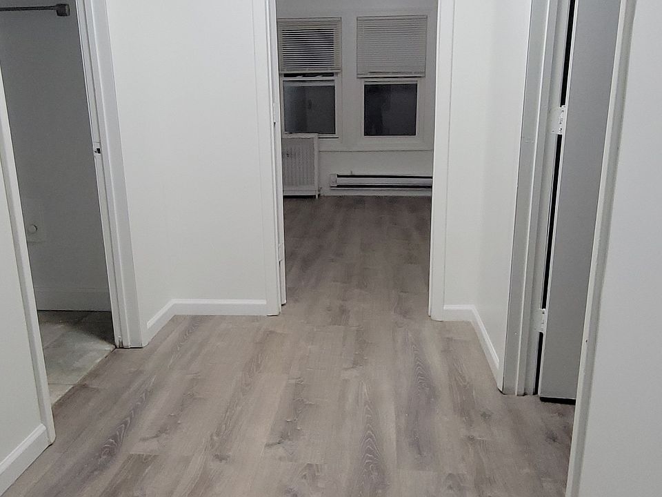 1st image of 85 Underwood St