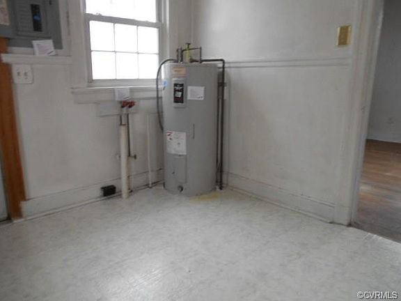 4th image of 1700 N 24th St