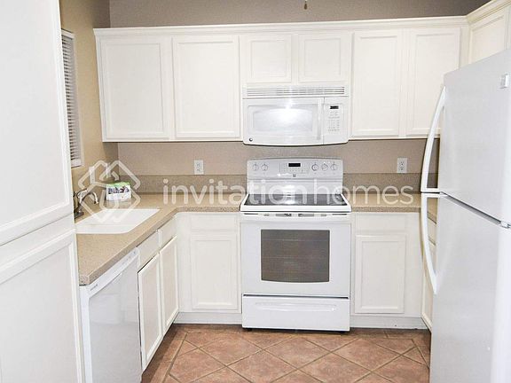 4th image of 21607 N 29th Dr