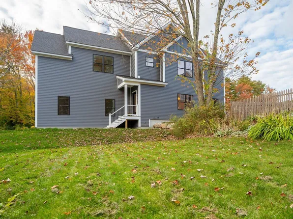 3 Mitchellwood Drive, Falmouth, ME 04105