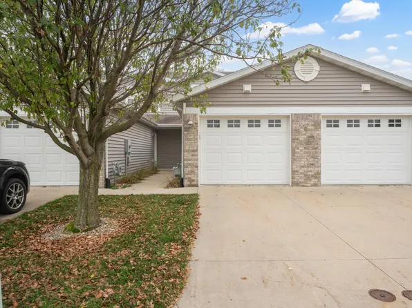 479 Pointe Ct SW, Rochester, MN 55902
