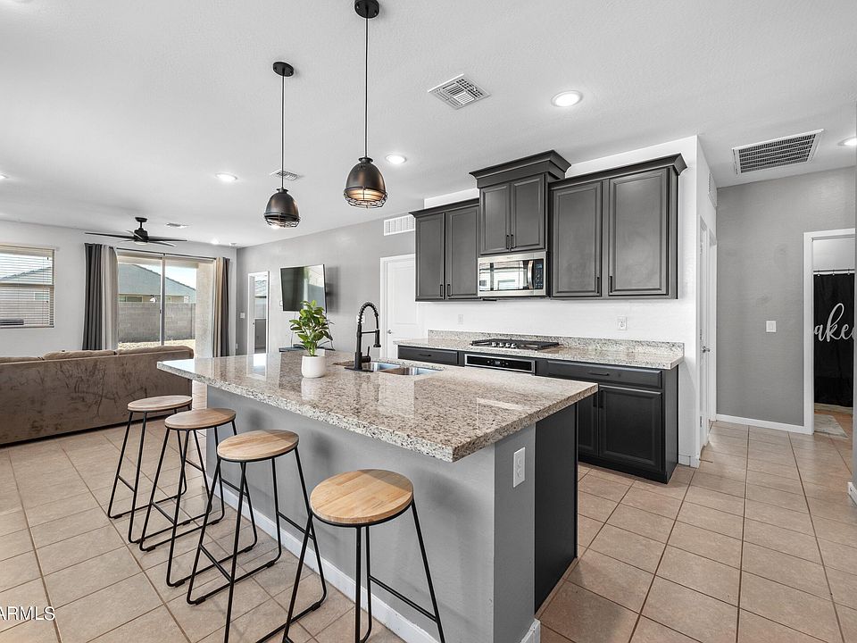 1st image of 3807 E Appaloosa Drive