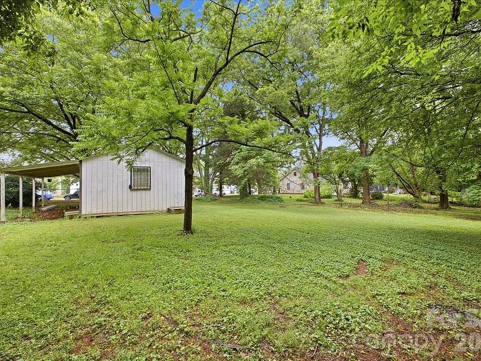 1st image of 8516 Colgate Cres