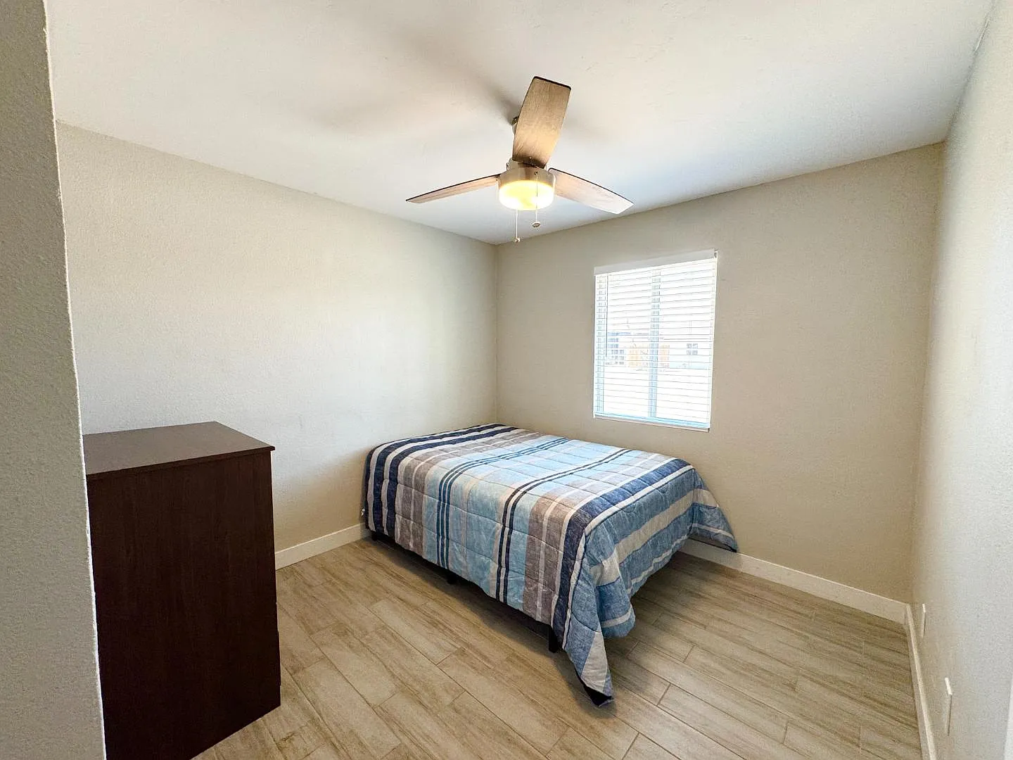 3936 W Nancy Ln - Room 2 — Photo 2